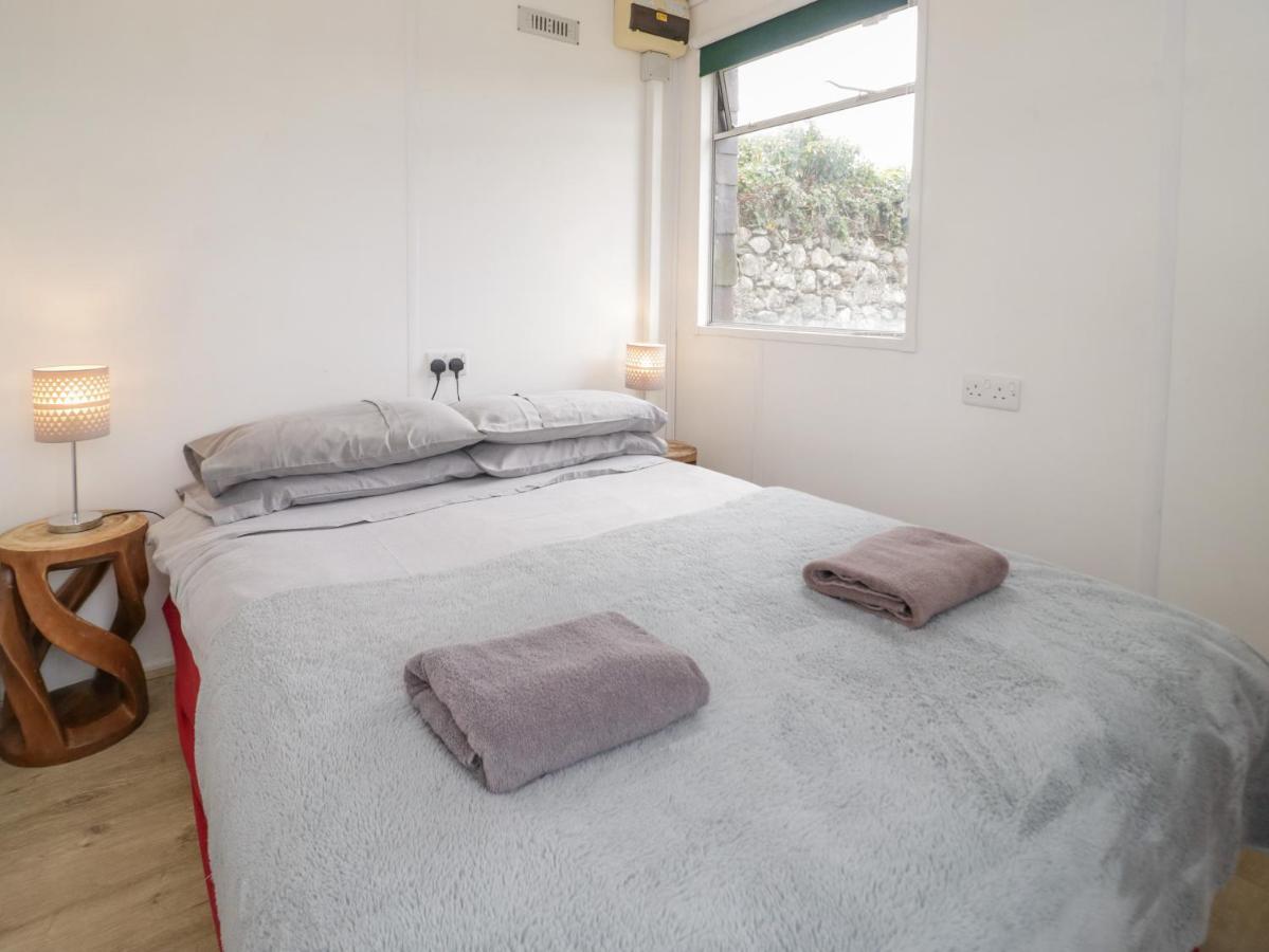 Slate Hut Villa Bangor  Bagian luar foto