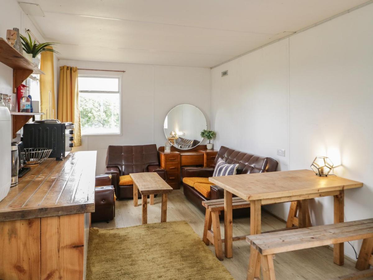 Slate Hut Villa Bangor  Bagian luar foto